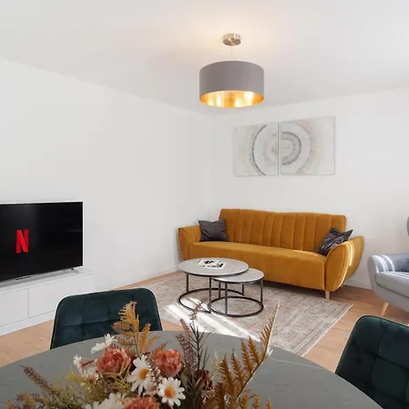 Apartmán Chic With Terrace & View